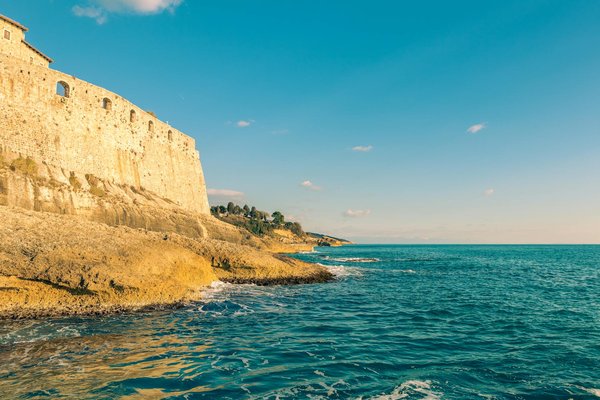 Découvrez les Stratégies des Hôtels de Luxe pour Séduire une Nouvelle Clientèle